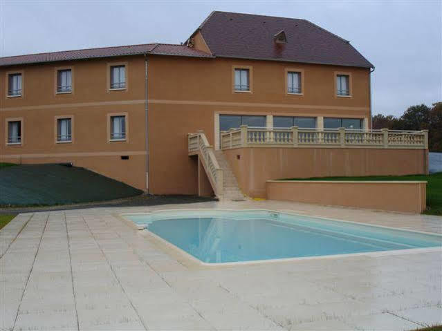 Au Perigord Noir Hotel Hautefort Exterior photo